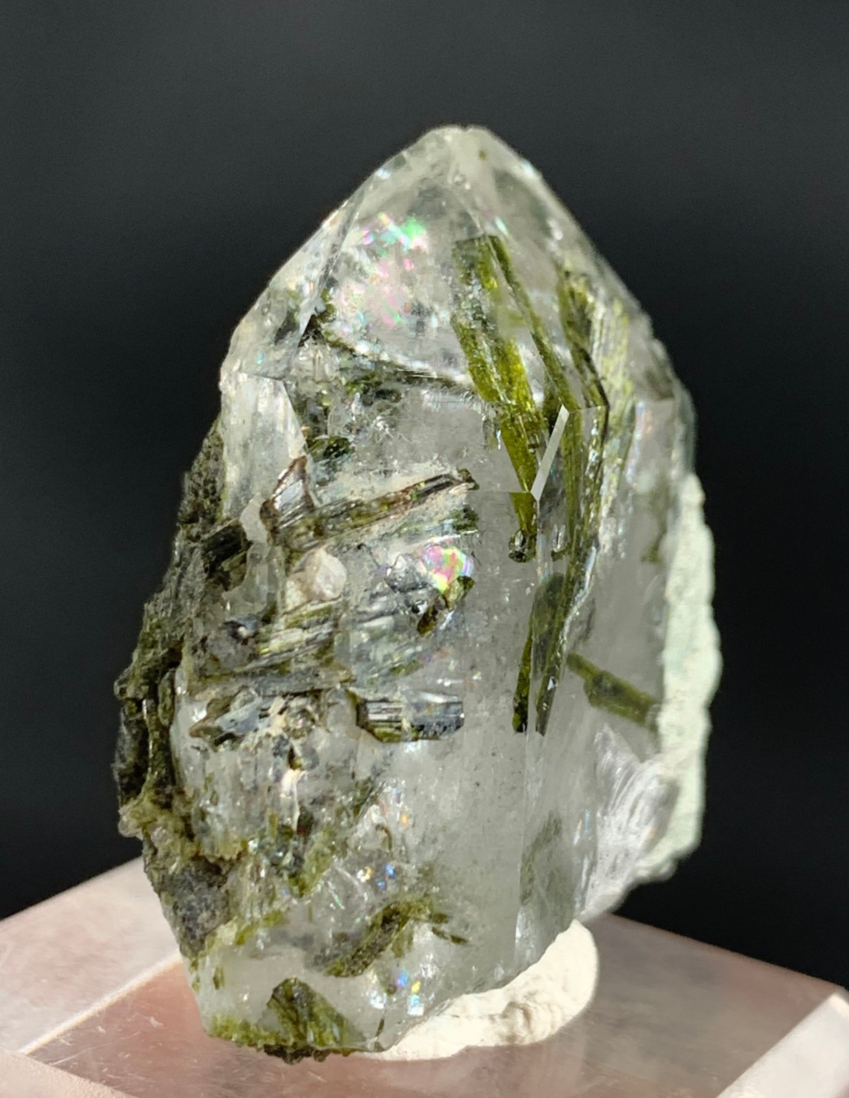 87 Carats Natural Quartz Crystals W/Epidote Inclusion From Balochistan Pakistan