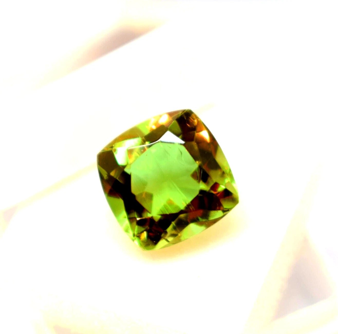 AAA+ Gemstone Cushion Cut Certified Color Changing Natural Alexandrite 8 Ct