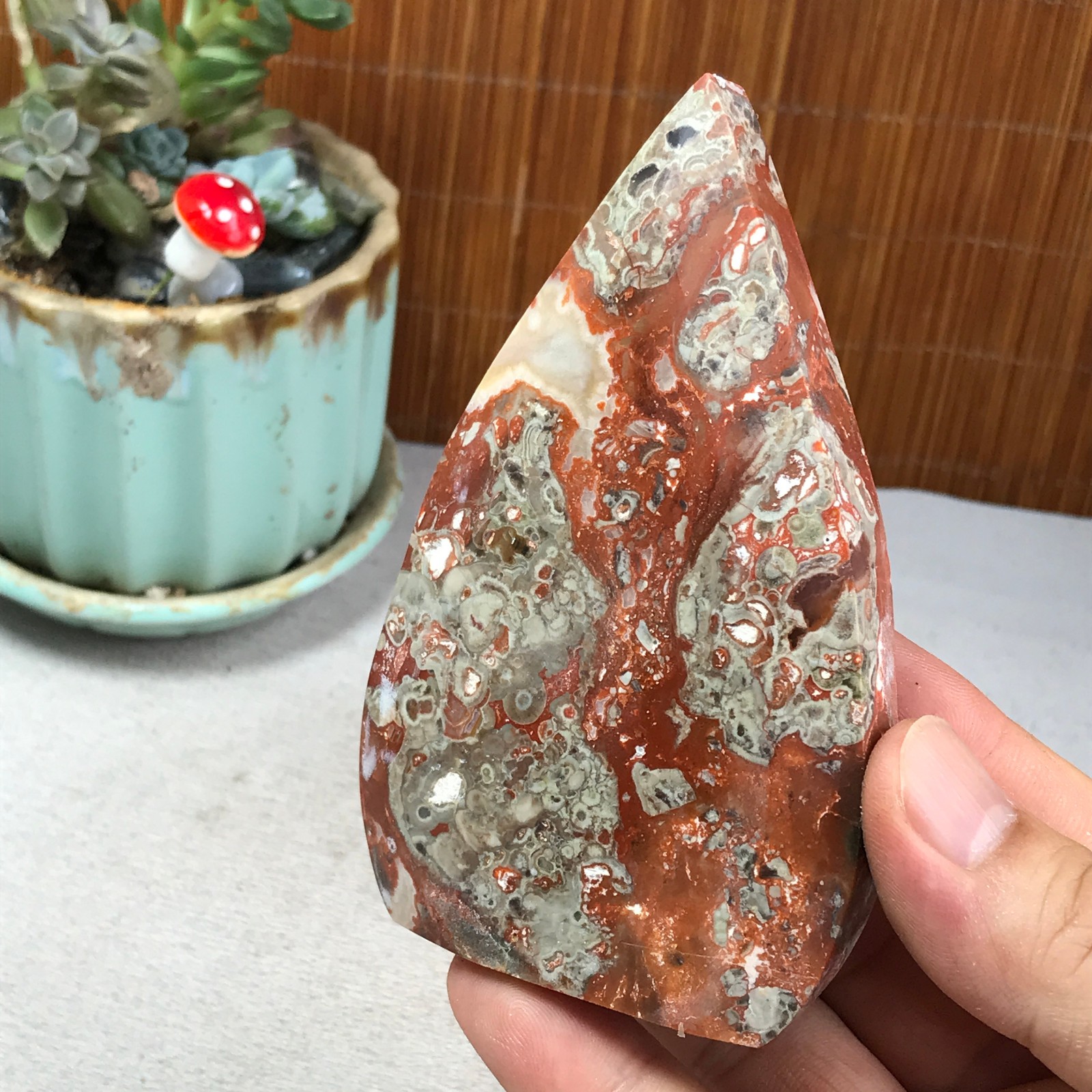 Natural money Mexico agate hand carve leaf Crystal Specimen free standing A6259