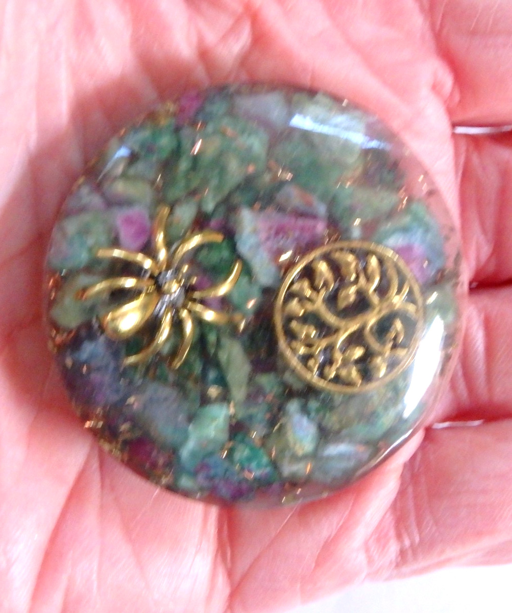 Orgone 🖤✨Crystal Palm 20.8 grams Handmade Resin Piece spider & Tree of Life