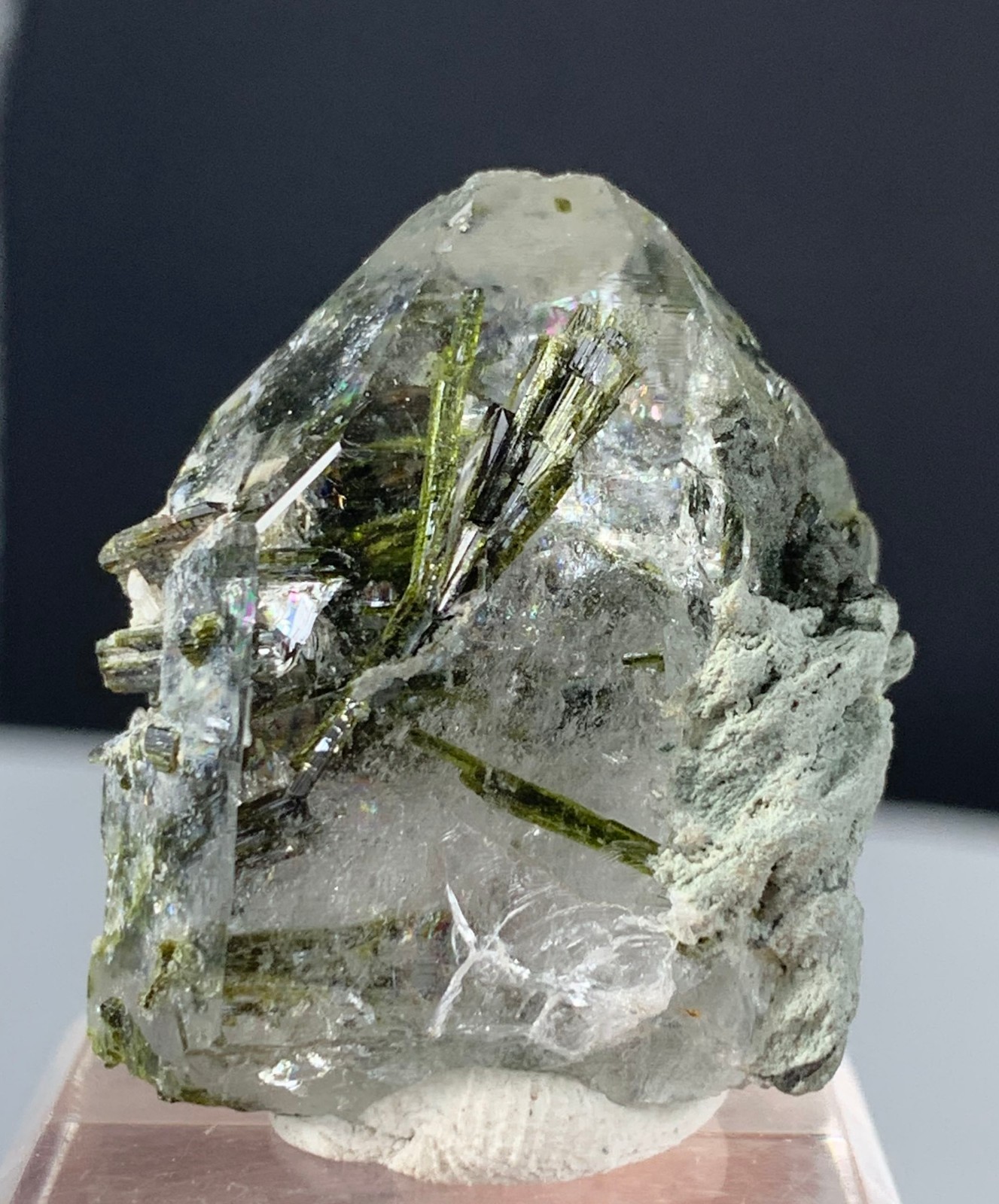 87 Carats Natural Quartz Crystals W/Epidote Inclusion From Balochistan Pakistan