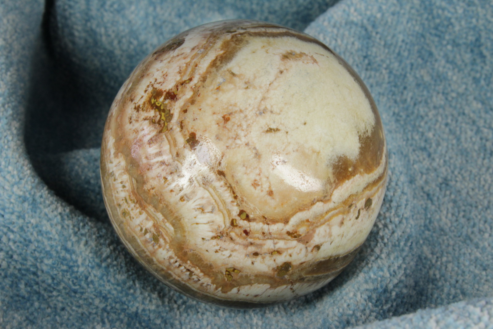 Brown and white stone ball. Brown and white stone ball.