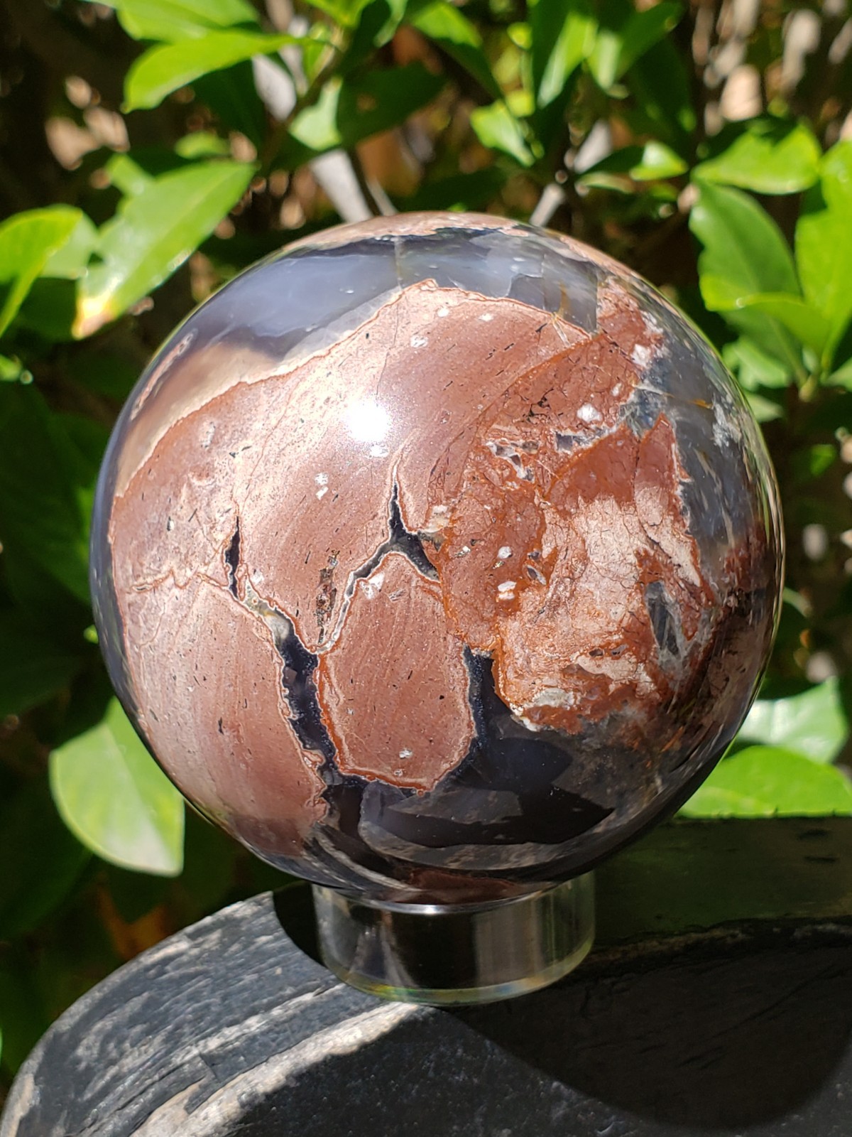2.85″ Football Agate Volcanic Sphere Ball Orb Stunning Green UV, 526g or 1.2 lbs