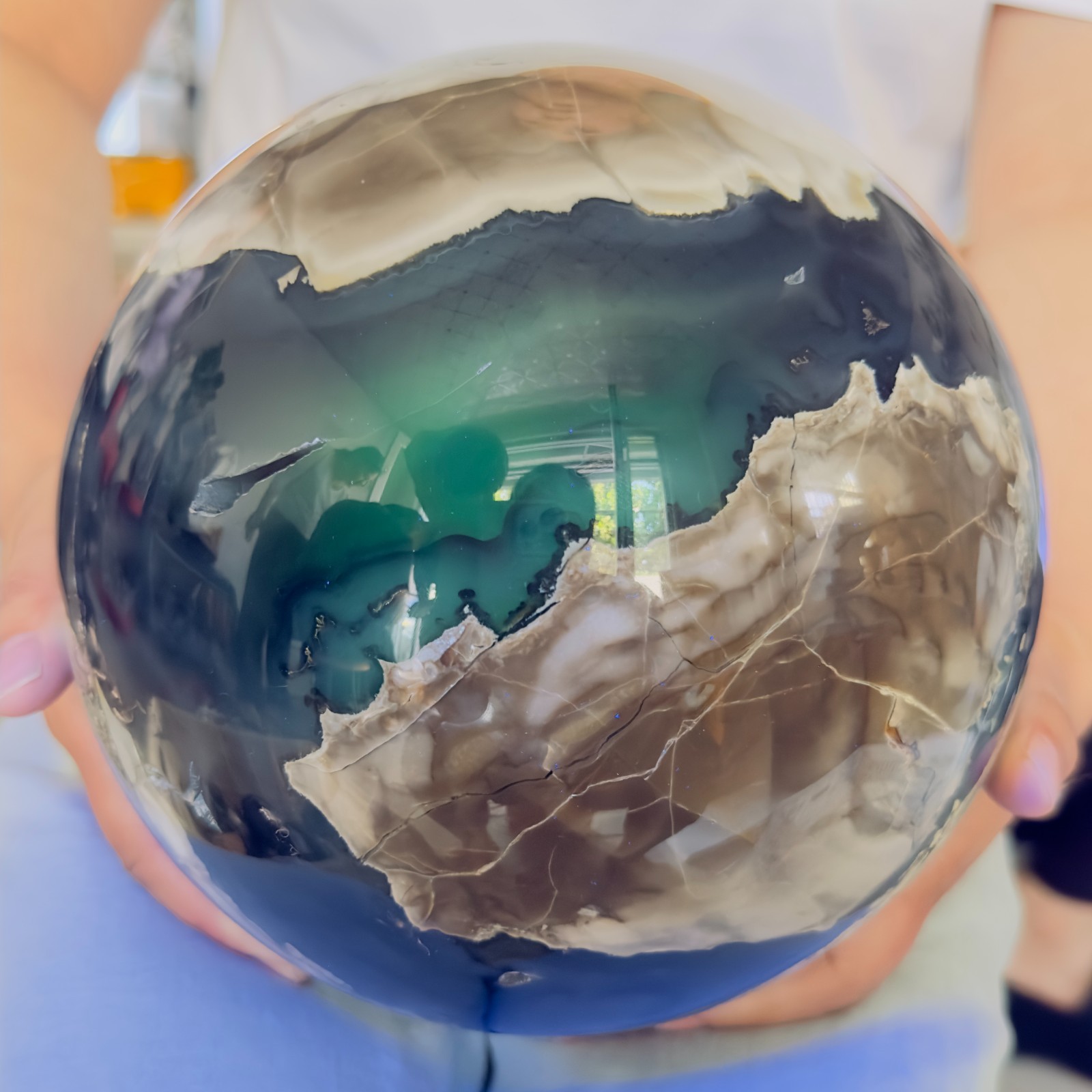 21.23LB Natural volcanic agate crystal cave ball polishing and healing 9.65kg