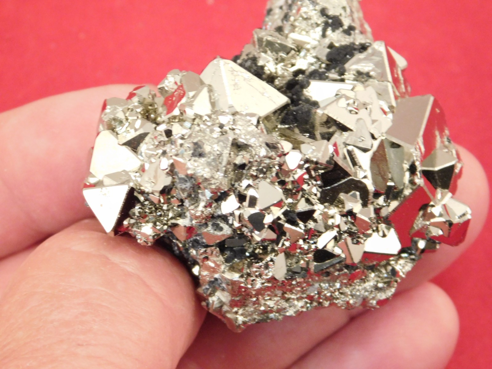 PYRAMID Shaped Crystals Tetrahedron PYRITE Crystal Cluster Sphalerite Peru 162gr