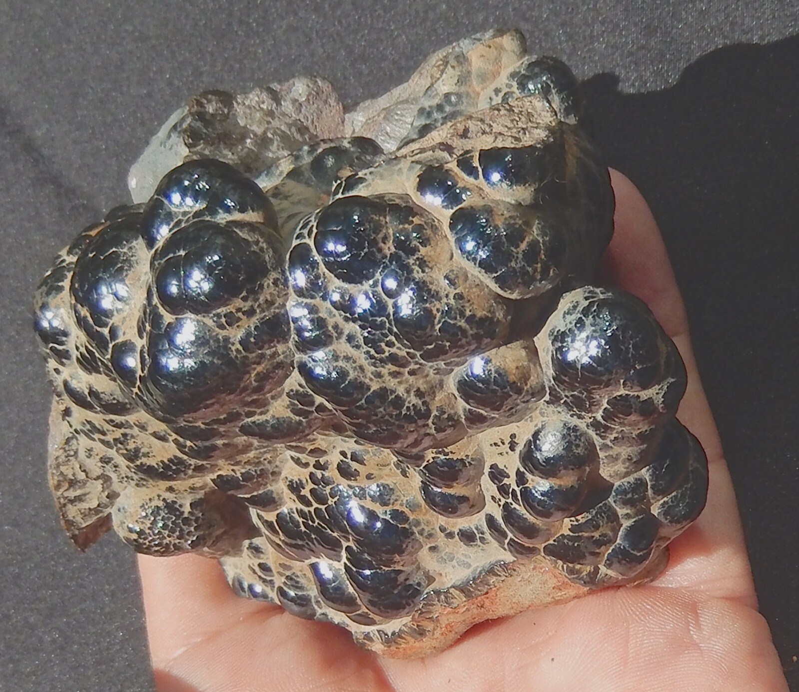 HEMATITE KIDNEY ORE FINE GRADE NATURAL BOTRYOIDAL SPECIMEN 1.26 LBS-572 GRAMS