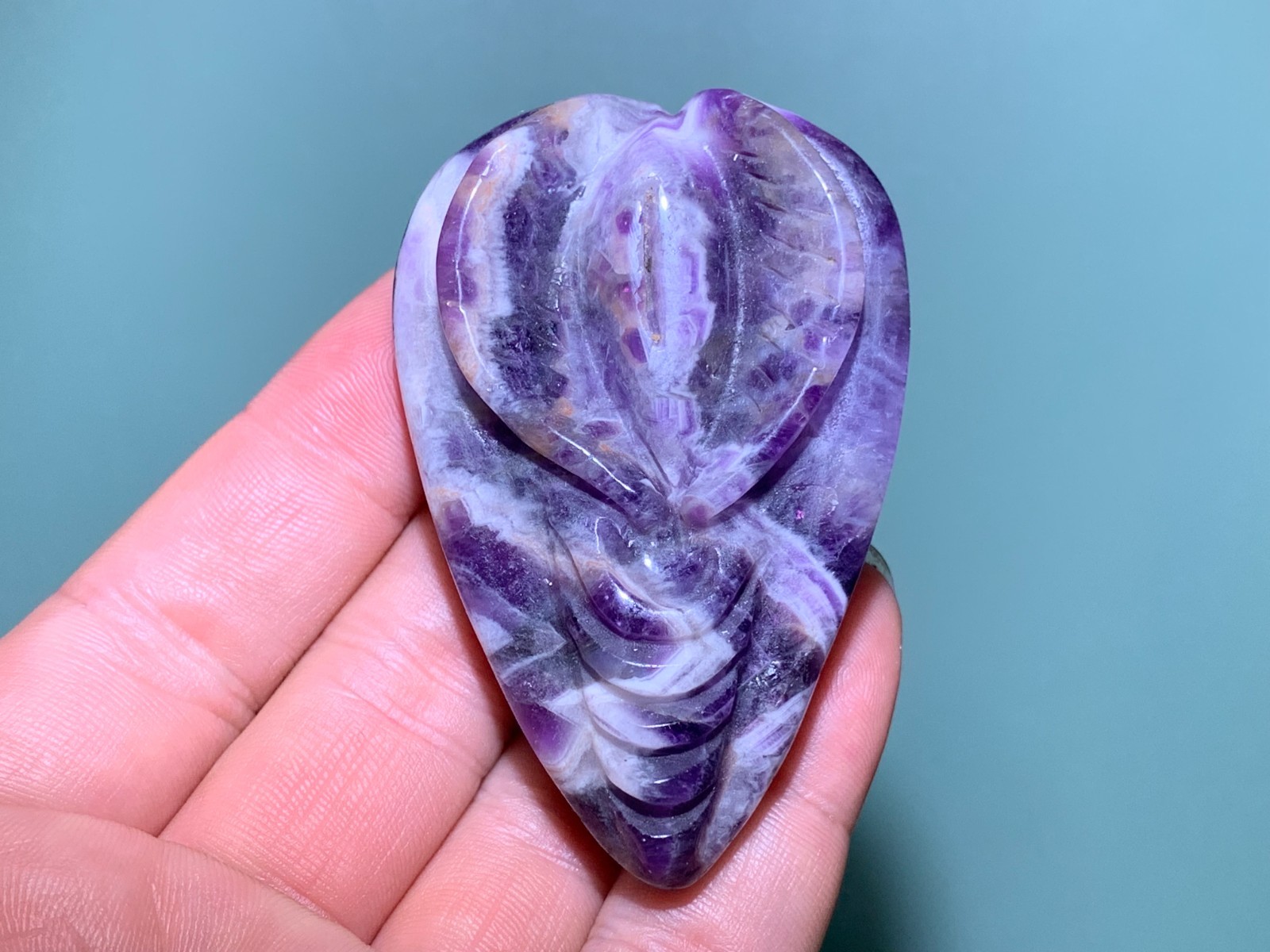 2.5”+Natural Dreamy amethyst quartz crystal hand carved Crystal Vagina skull 1x