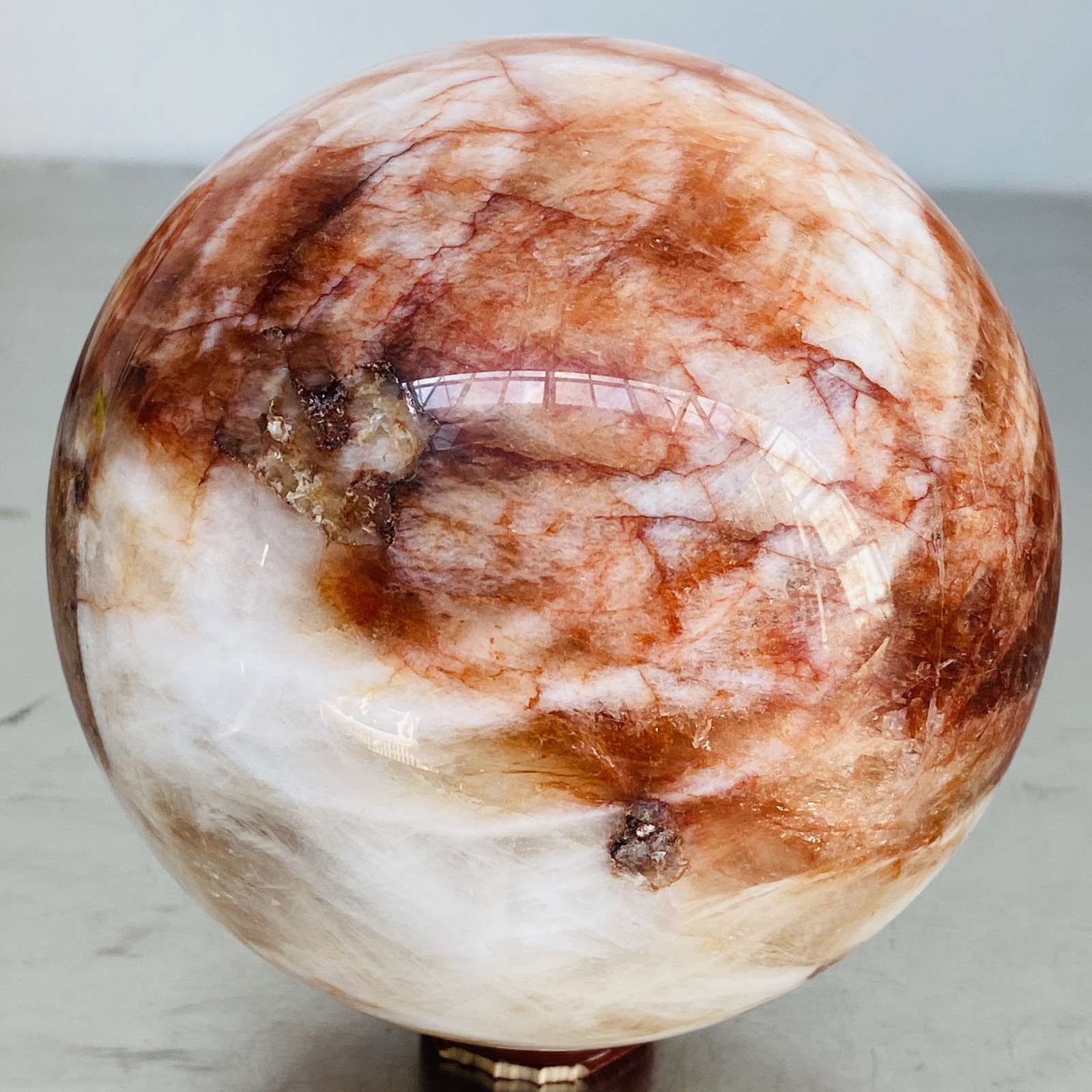 Natural Red Glue Flower Quartz Sphere Crystal Ball Healing 2860G