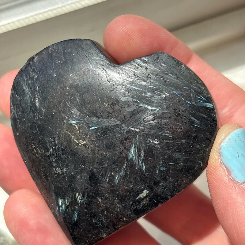 Natural Arfvedsonite Stone Heart Black Flashy Crystal Home Decor Healing Gifts