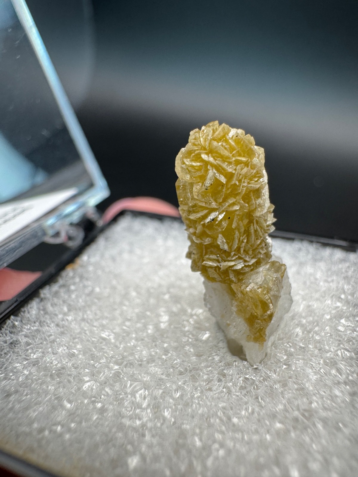 6787 Smithsonite in Perky Monte Cristo Mine Rush, Arkansas
