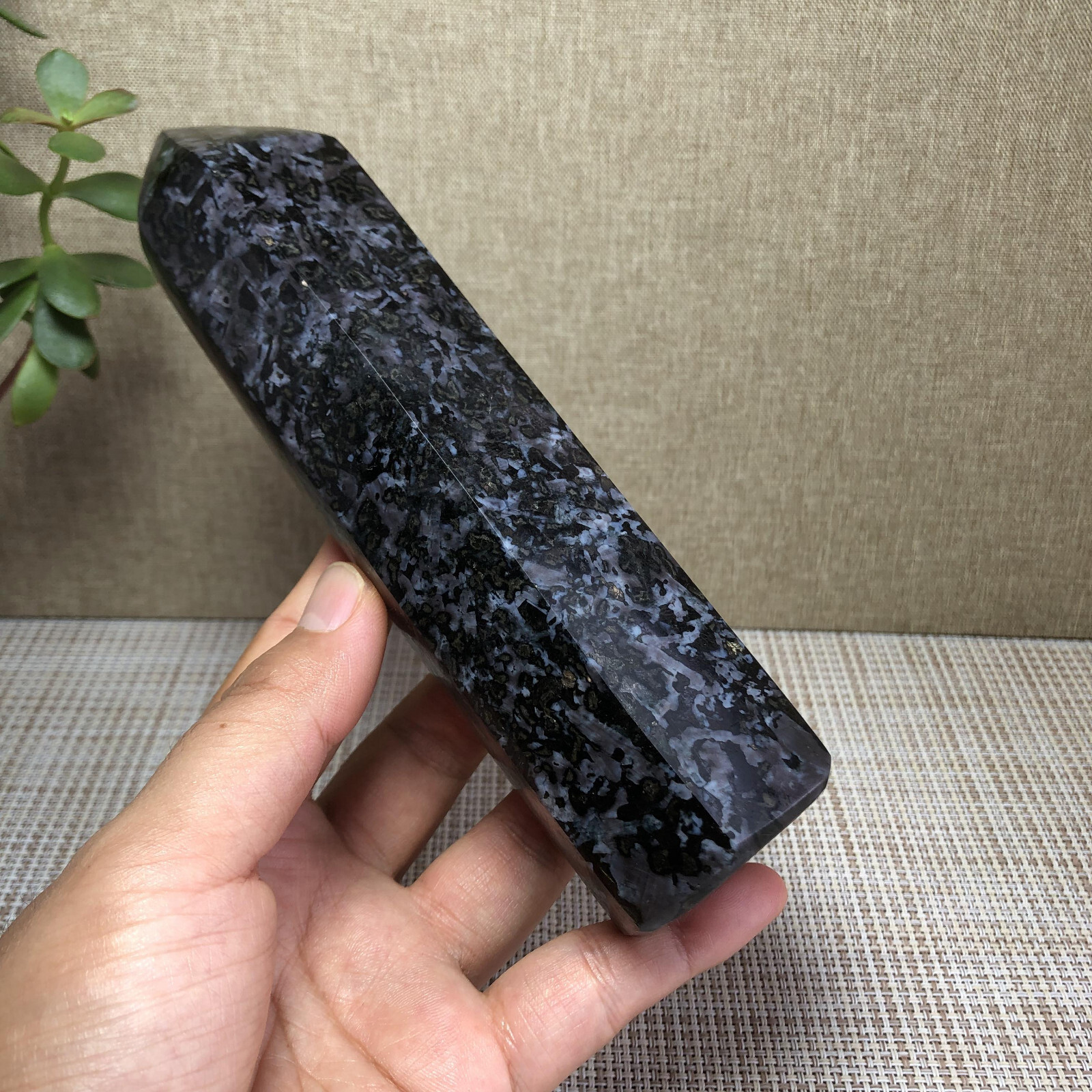 675g Natural Fireworks Stone Crystal Wand Point Healing free standing A2886