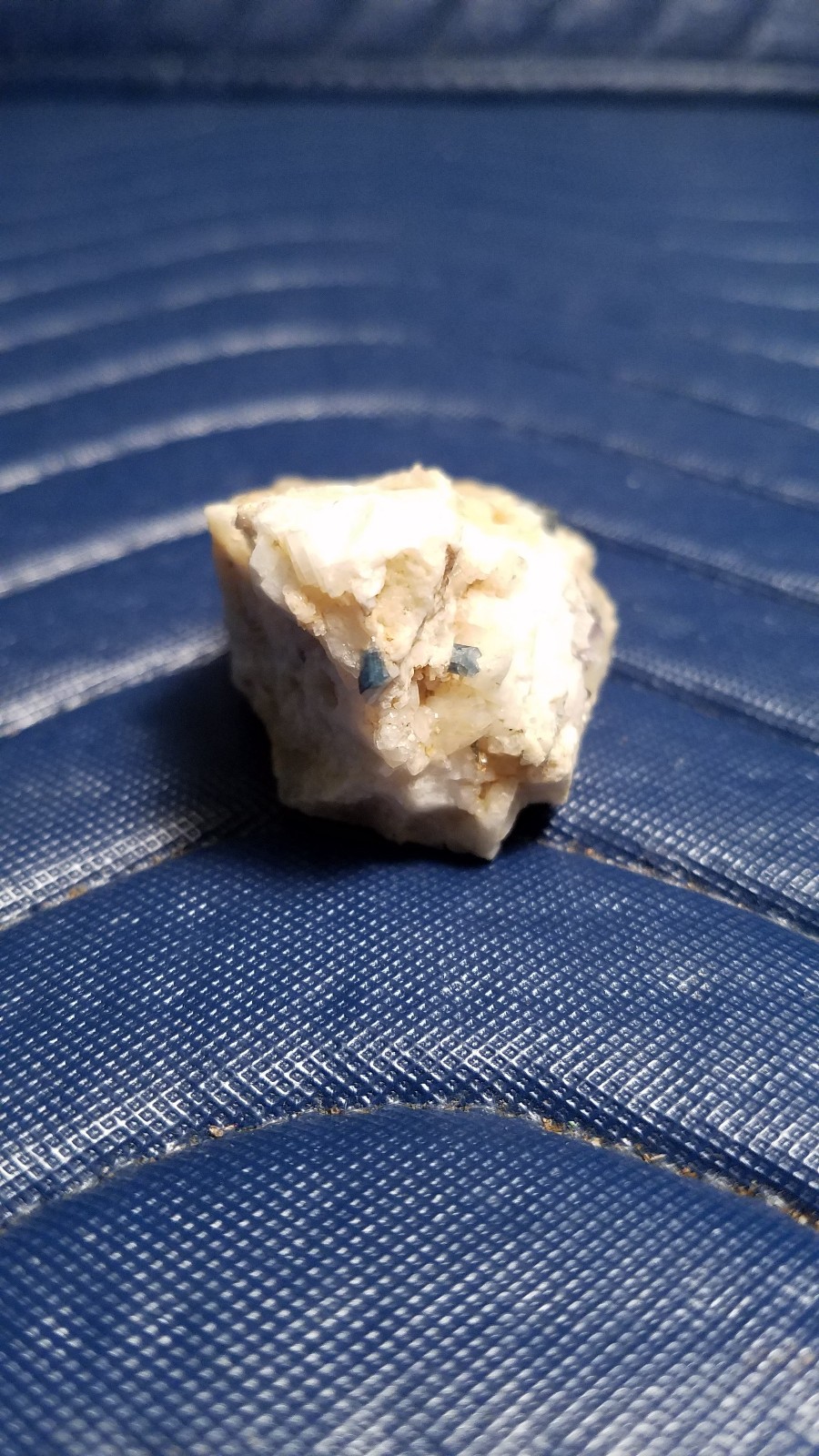 SiG: Small Deep Blue-Green Greenish-Blue Beryl Crystals on Matrix from Austria