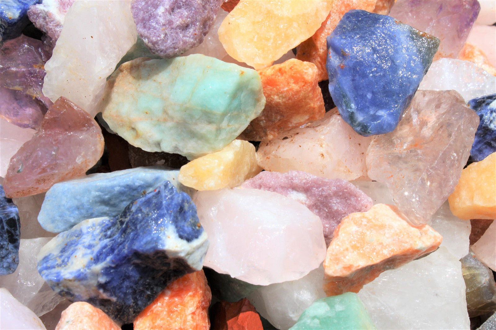 1/2 lb Bulk Lot Brazil Mix Large Bulk Natural Rough Tumbler Rocks Stones 8 oz