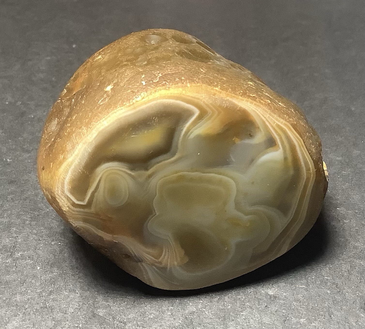 Black River Fluorescent Agate Specimen 40x50x40mm, Face Polish #446