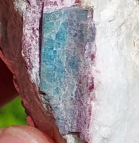 LARGE PARAIBA CUPRIAN BLUE PINK TOURMALINE COPPER BEARING BATALHA MINE BRAZIL