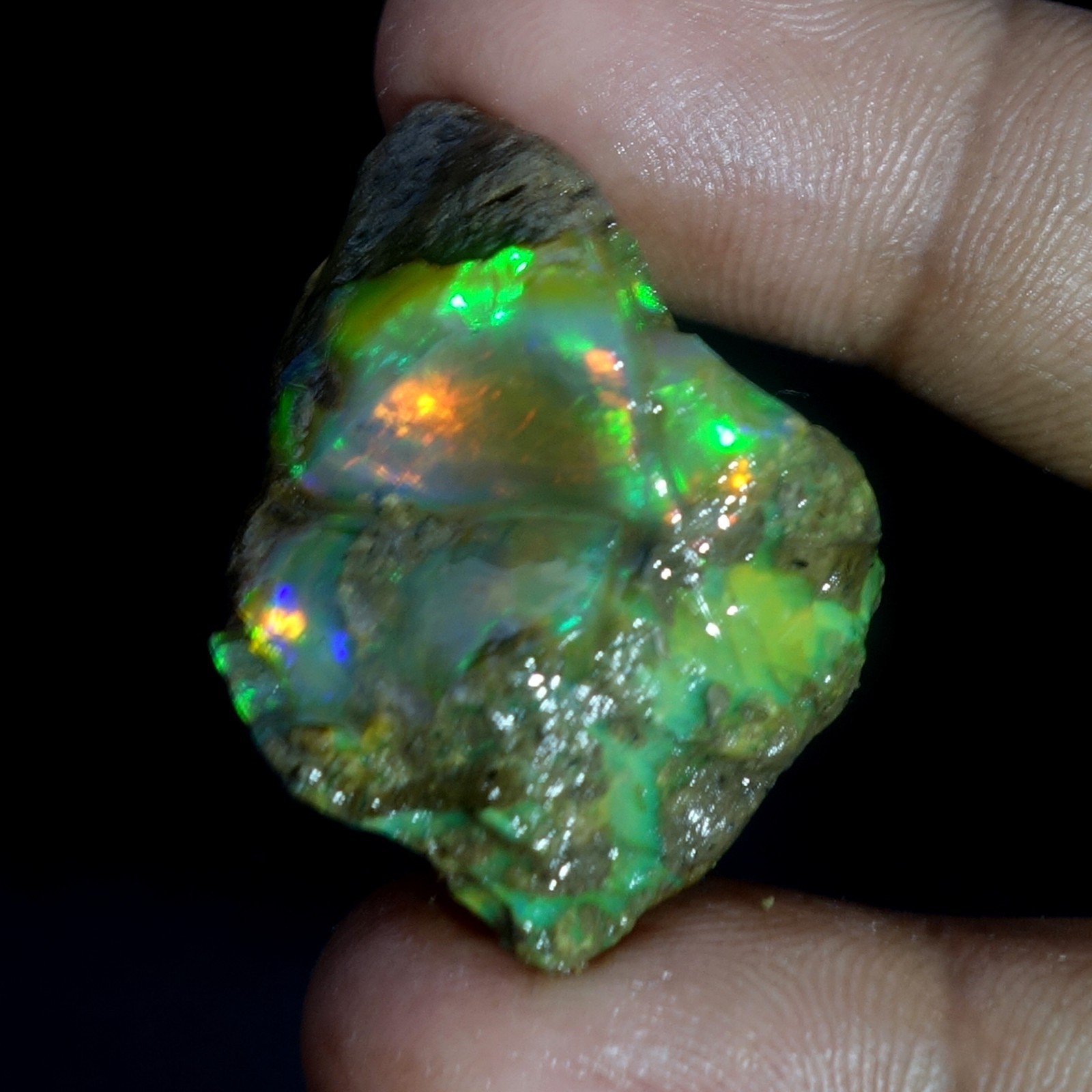 AA+ Ethiopian Oli Opal Rough Entreated Welo Opal Multi Fire Color Flash 64.40Cts