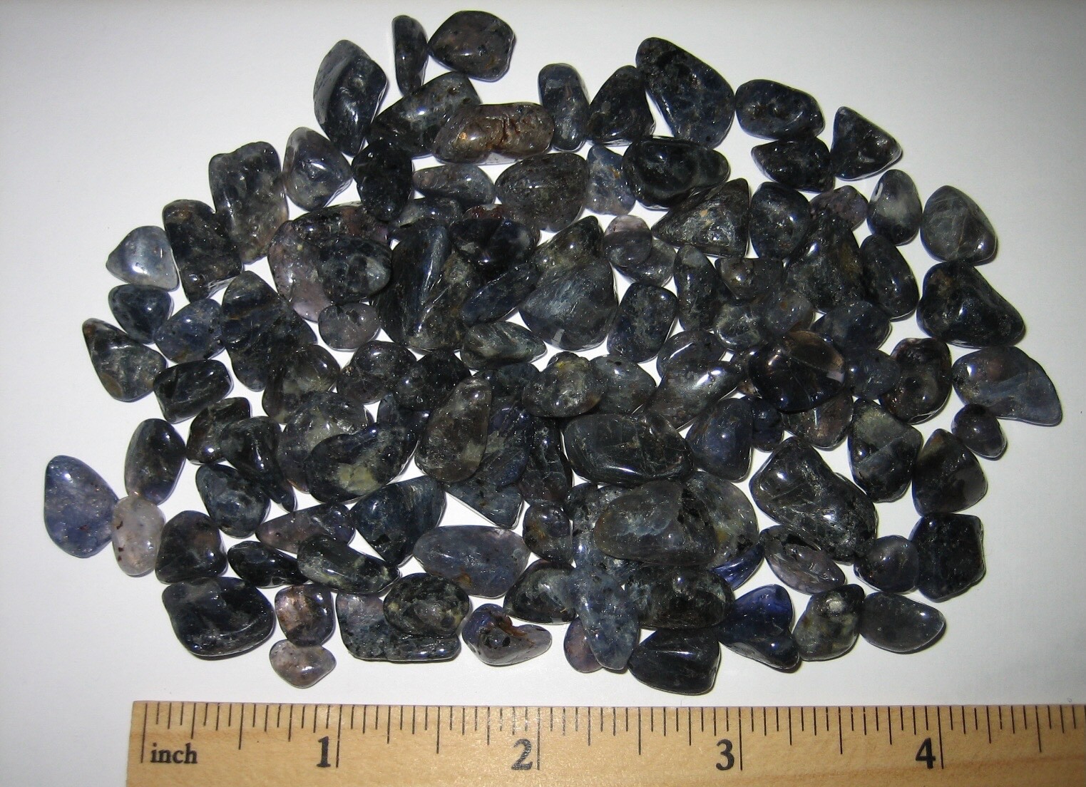 100+ TUMBLED POLISHED SMALL NATURAL 0.2″- 0.5″ IOLITE CRYSTAL STONES ~ 102.8g *A
