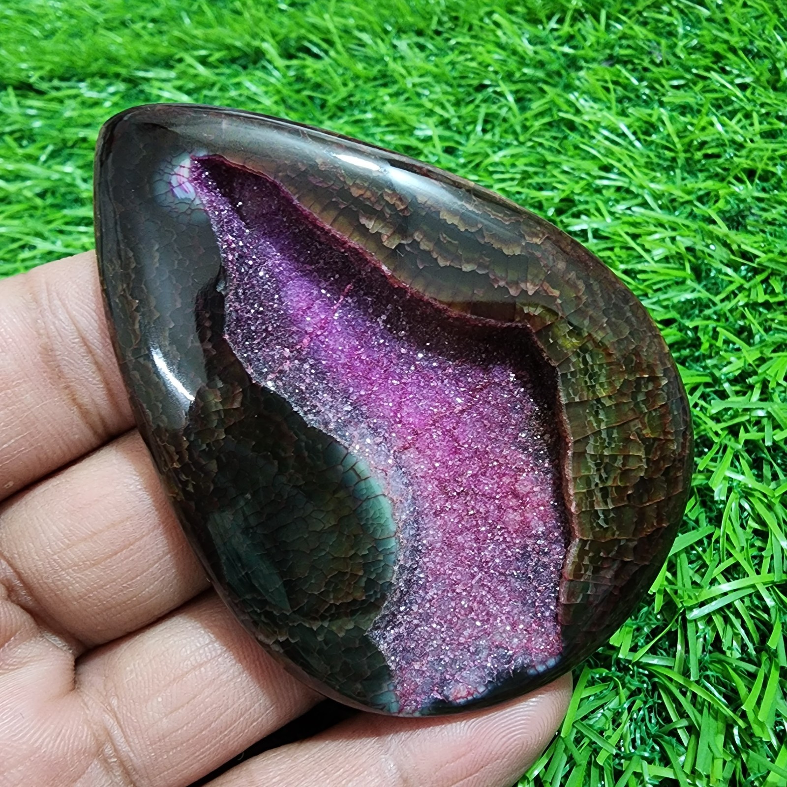 100% Natural Yummy Window Druzy Agate Pear Shape 197 Carat Gemstone For Jewelry