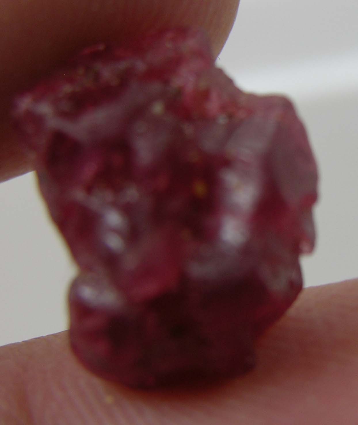10.50ct Vietnam 100% Natural Fluorescent Red Octohedron Spinel Crystal 2.1g 14mm