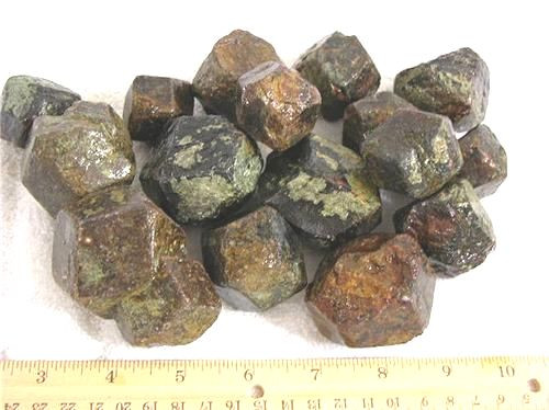 Garnet crystals big jumbo crystals pyrope 1 1/2 to 2 inch 1-2 piece 1/4 pound