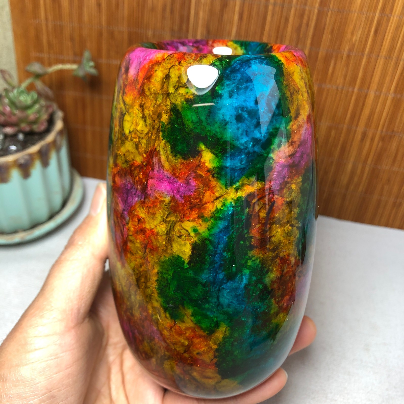 Natural “Seven Colors Jade” vase specimen -Taiwan China 1110g 130-79-79mm A4900