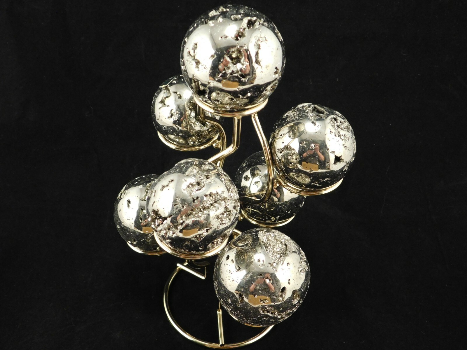 SEVEN! Sphere Display Stand Metal Medium Size Gold Color