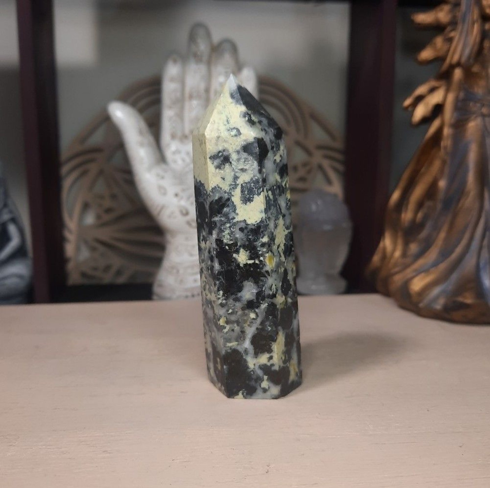 3.5″ Peruvian Serpentine with Magnetite Crystal Tower (94g)