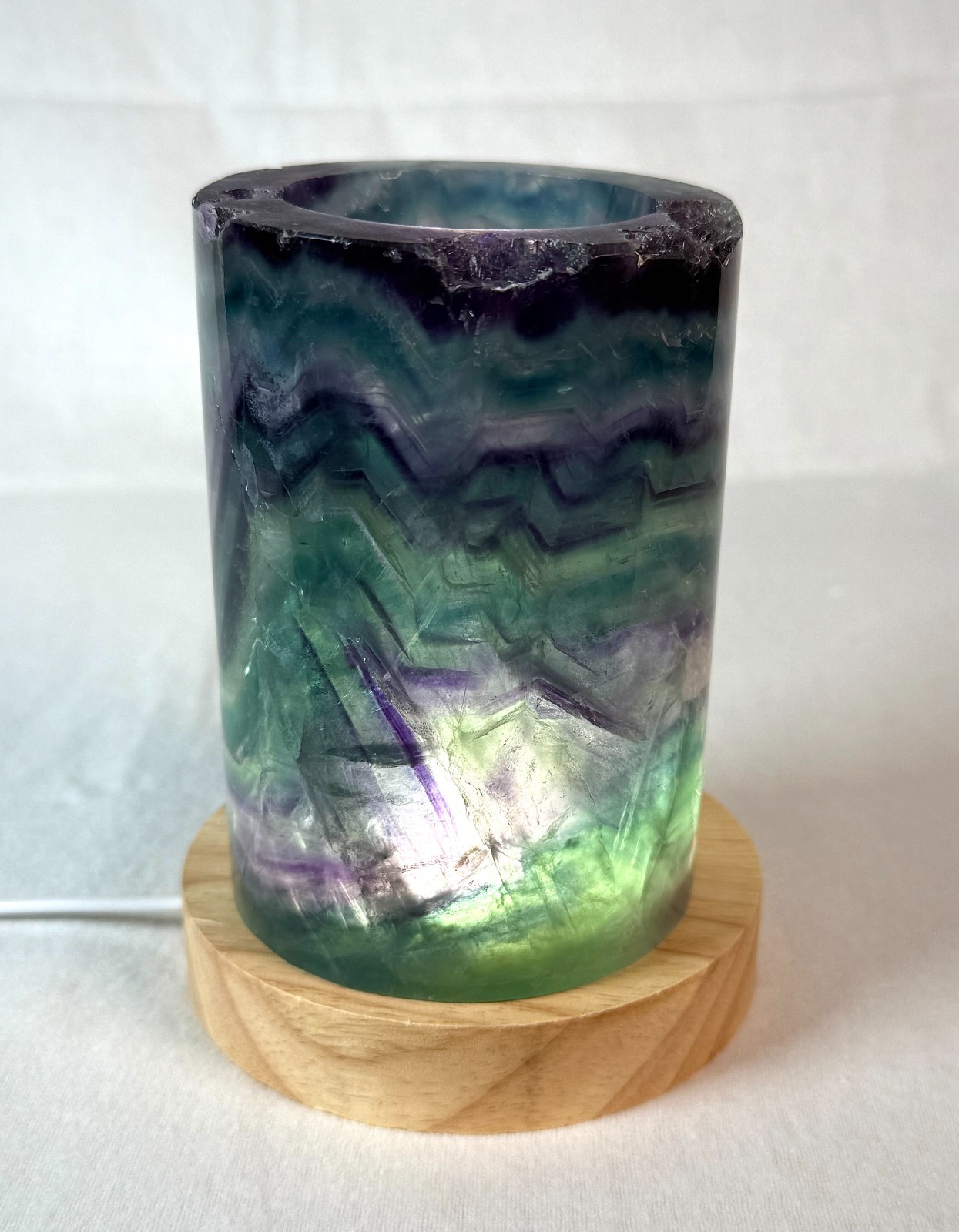 Fluorite Lamp #8 – Polished cylindrical-shaped USB lamp