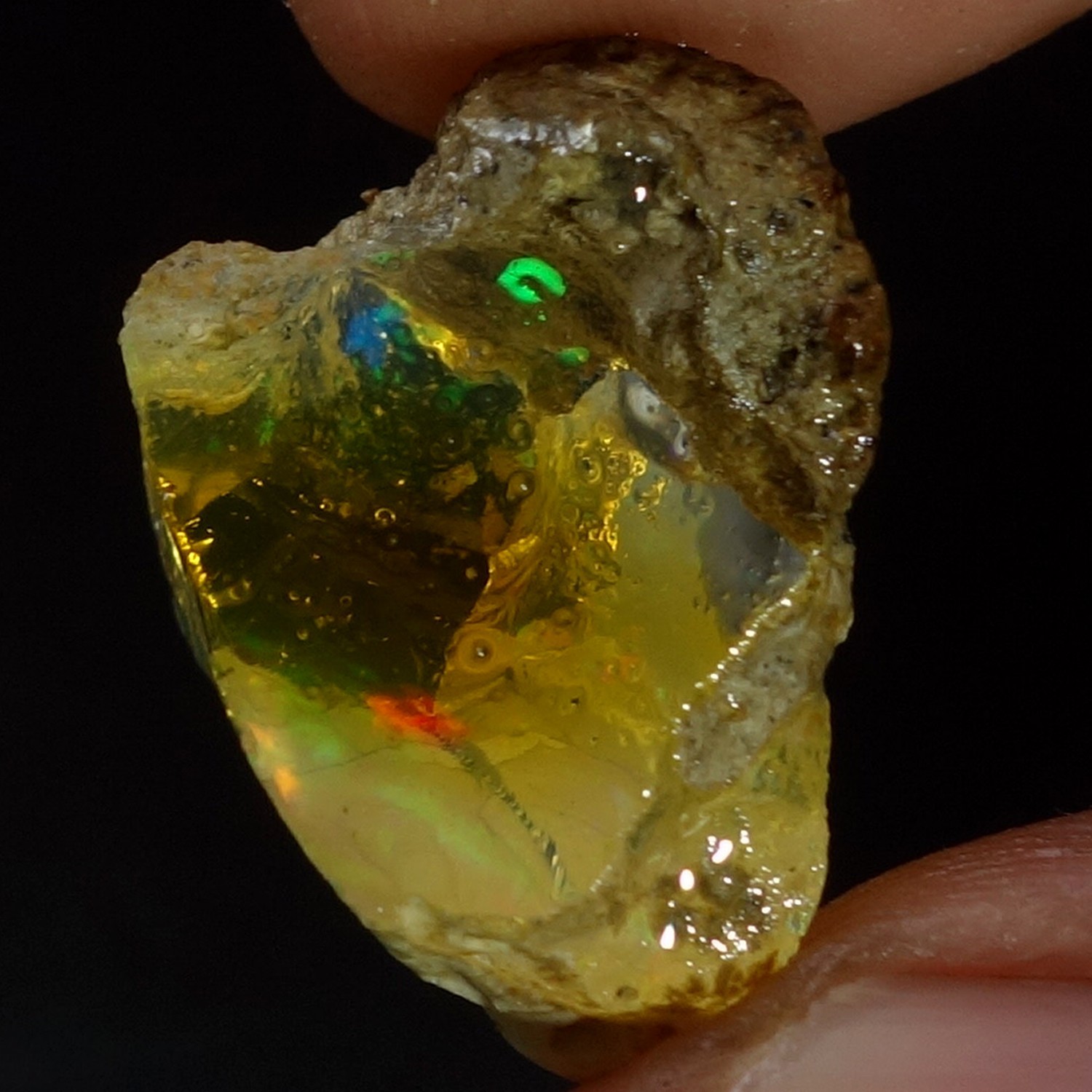 16.00 Ct 100% Natural Ethiopian Crystal Oil Opal Play Of Color Rough Specimen