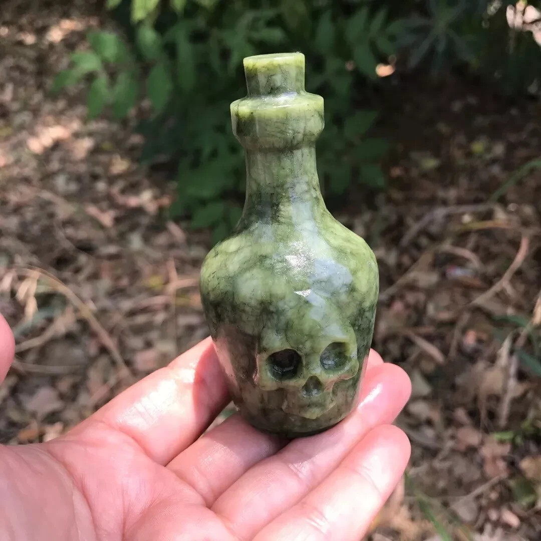 Natural Skull Perfume Bottle (Vine Jade) quartz crystal Random 1PC