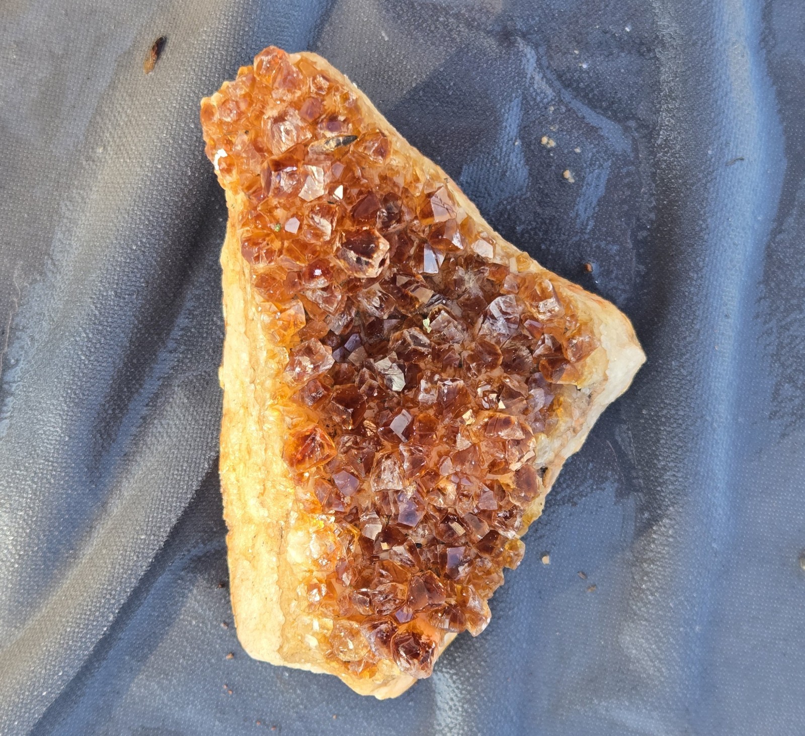 Citrine Crystal Cluster, 3″ – 4.5″ x 2″ – 3.75″, 9 – 15 oz., Bulk Discount