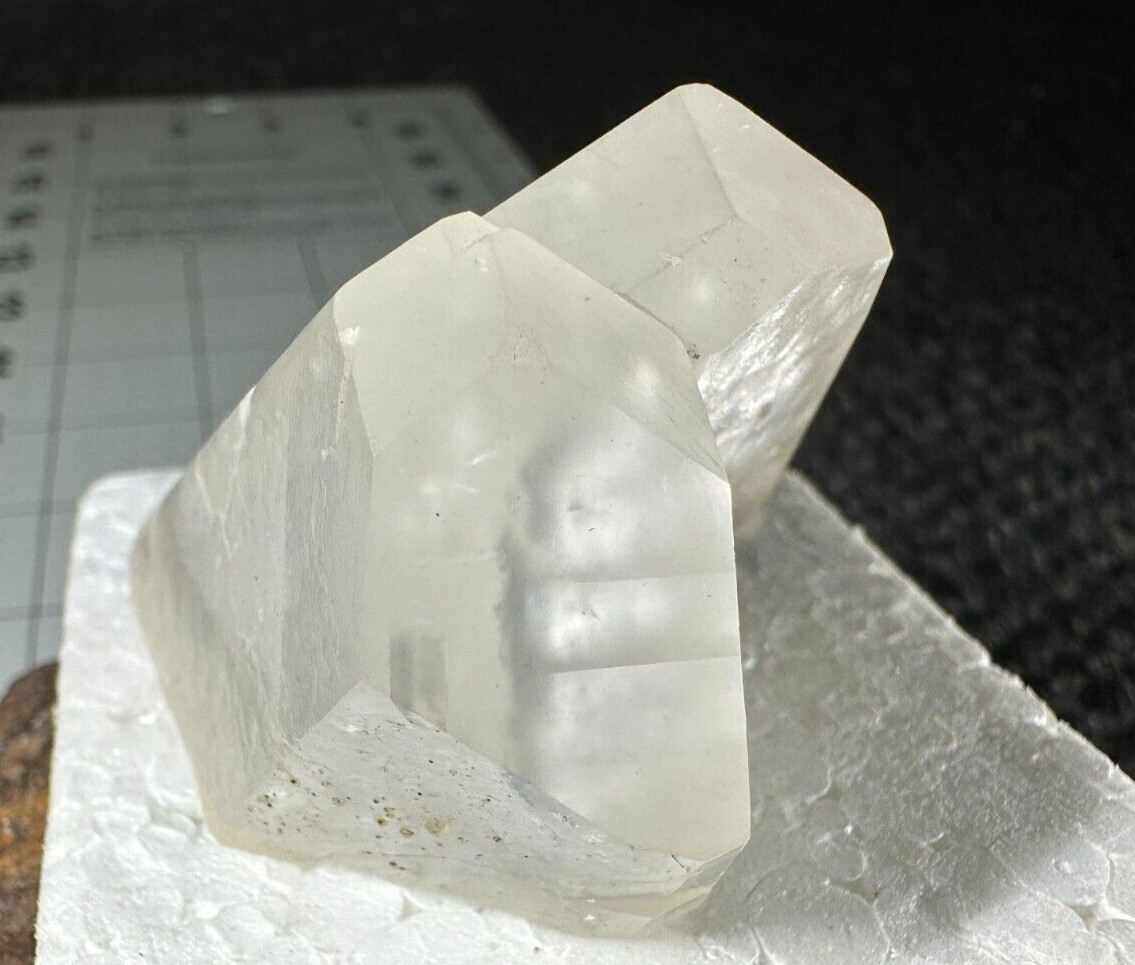 ➤ 2-1/2 Inch Large WHITE “ICE” CALCITE CRYSTALS – Anderson Indiana VIDEO➤549