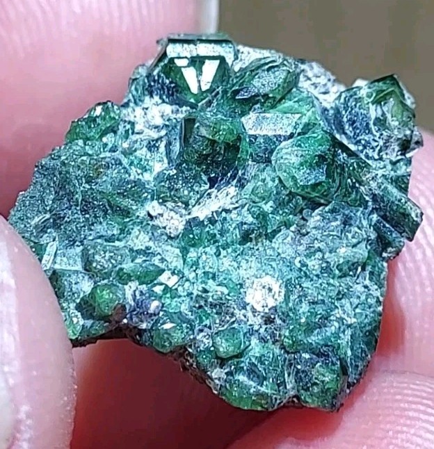 GORGEOUS ALEXANDRITE CHRYSOBERYL CLUSTER FROM ZIMBABWE
