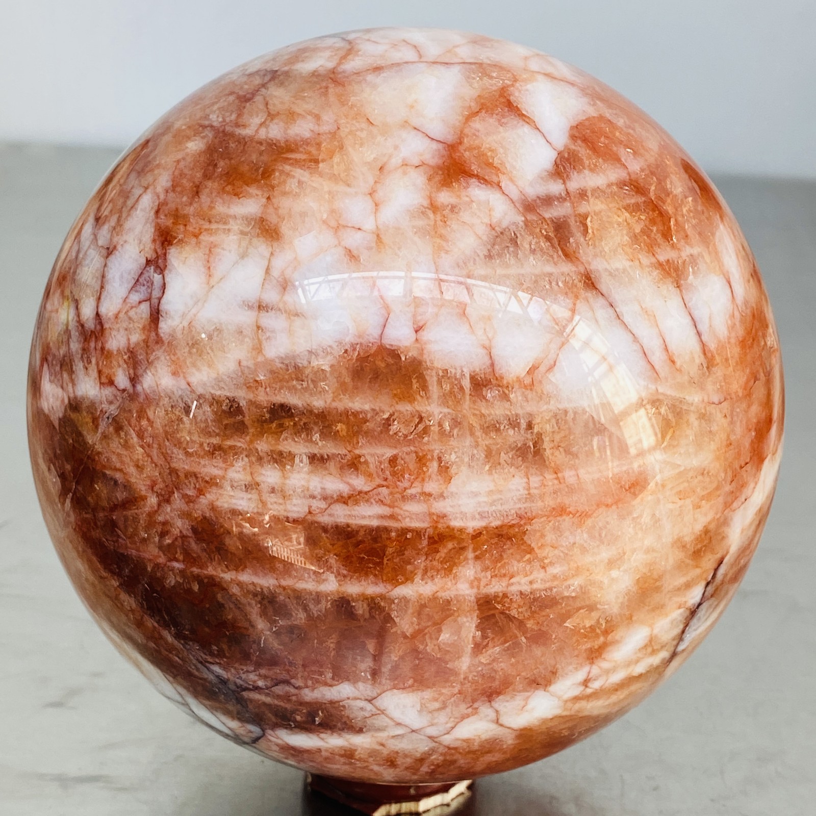 Natural Red Glue Flower Quartz Sphere Crystal Ball Healing 2860G