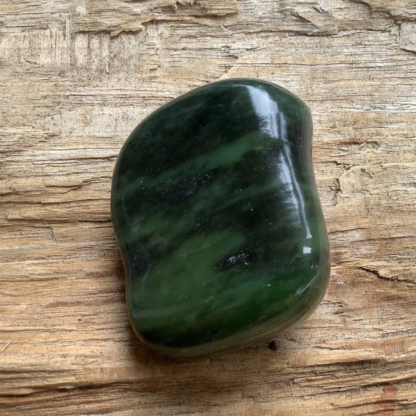 Siberian Jade Pebble Chromium Green Nephrite Jade Stone Specimen Siberia 88g
