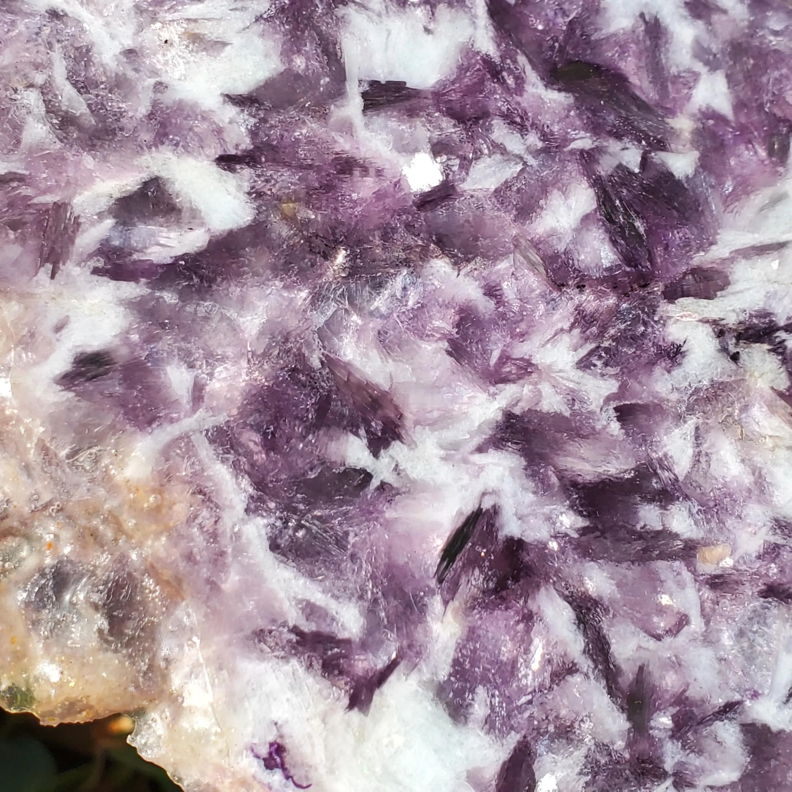 Raw Mica Lilac Pink Purple Flashy Sparkly Polished Display Slab 197 grams