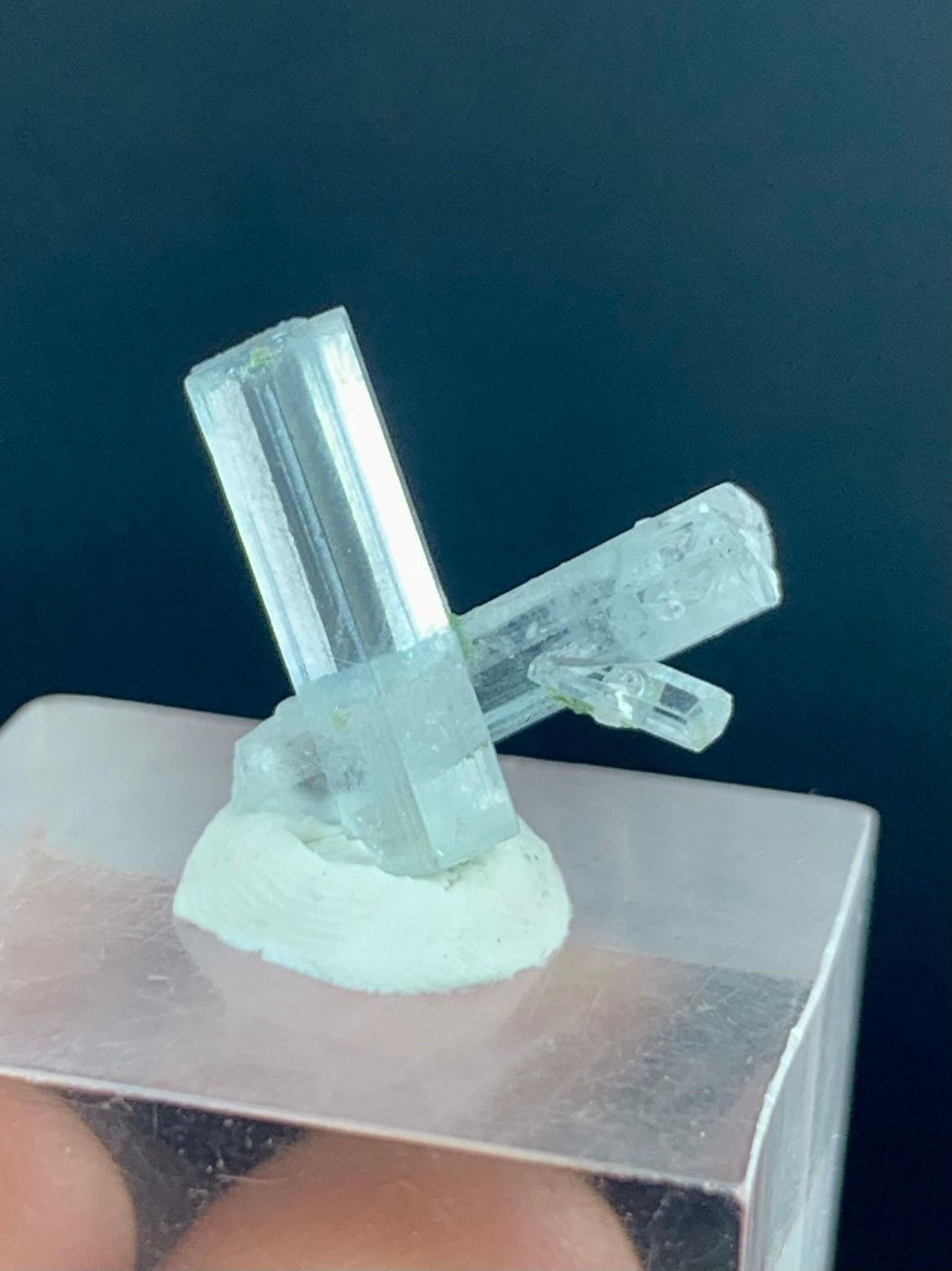 07 Carats Transparent Cross Aquamarine Crystal Specimen From Shigar Pakistan