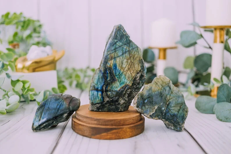 Natural Labradorite Slab, Rough Labradorite Crystals, High Flash, Labradorite