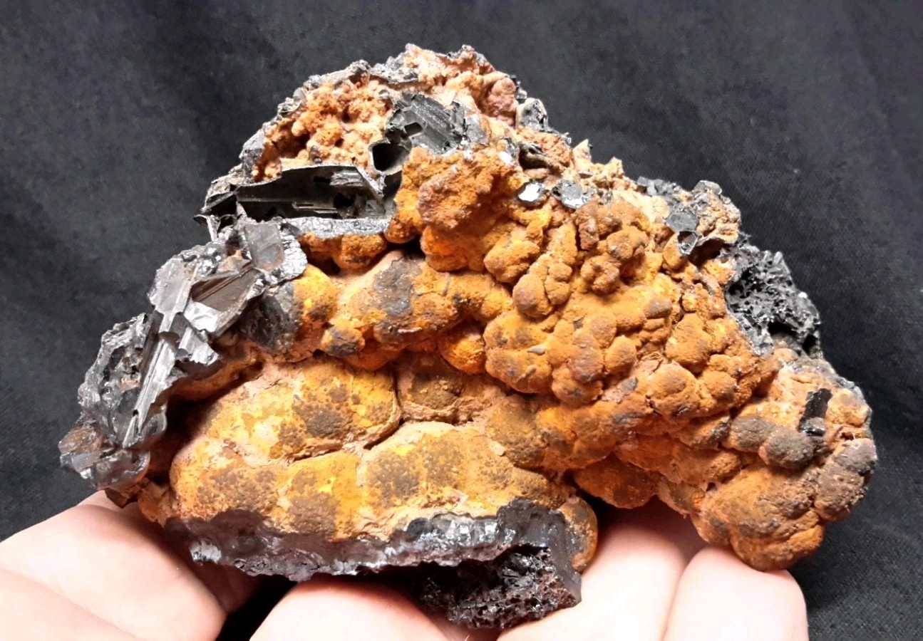 3.5″ SMITHSONITE on GOETHITE from Laurion, GREECE