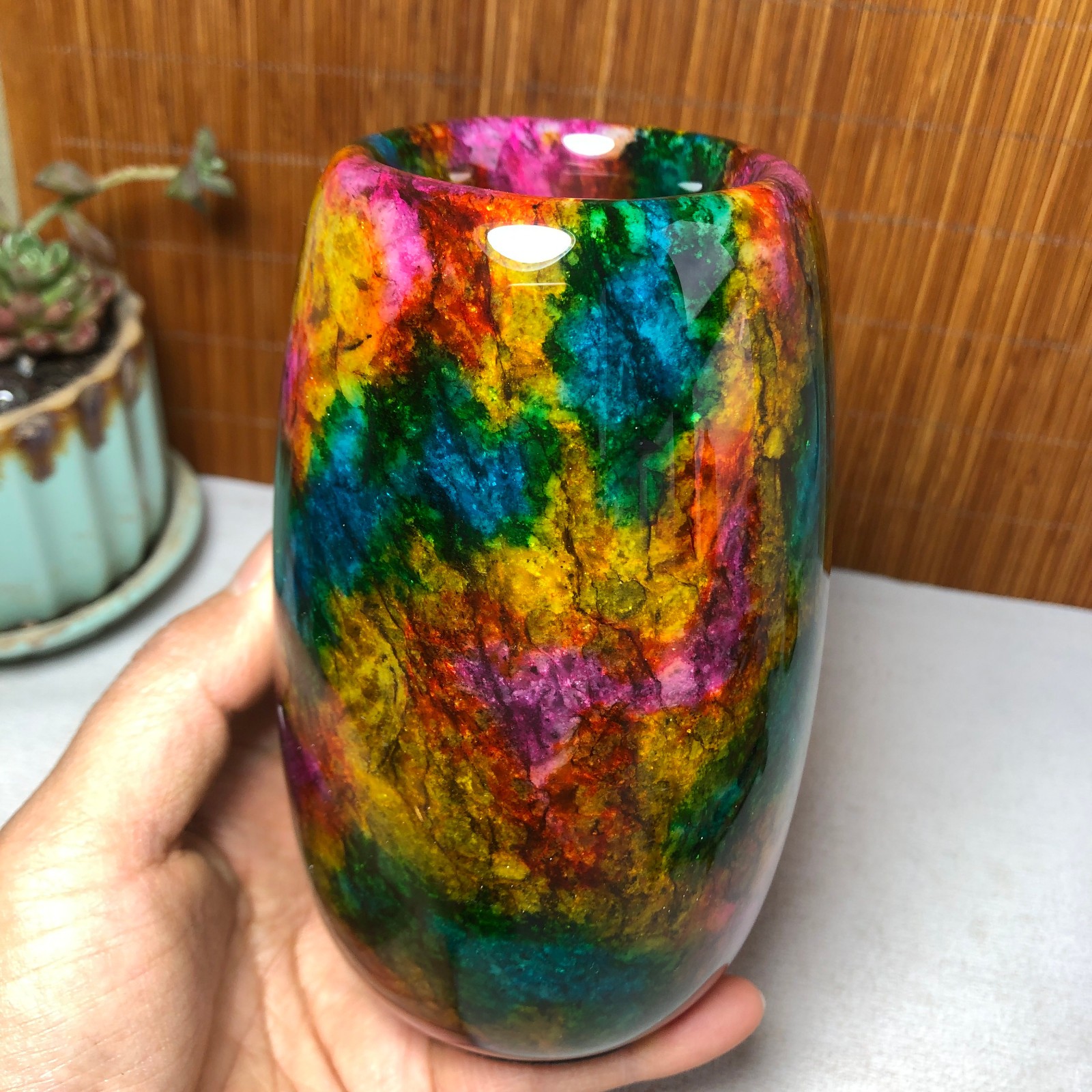 Natural “Seven Colors Jade” vase specimen -Taiwan China 1110g 130-79-79mm A4900