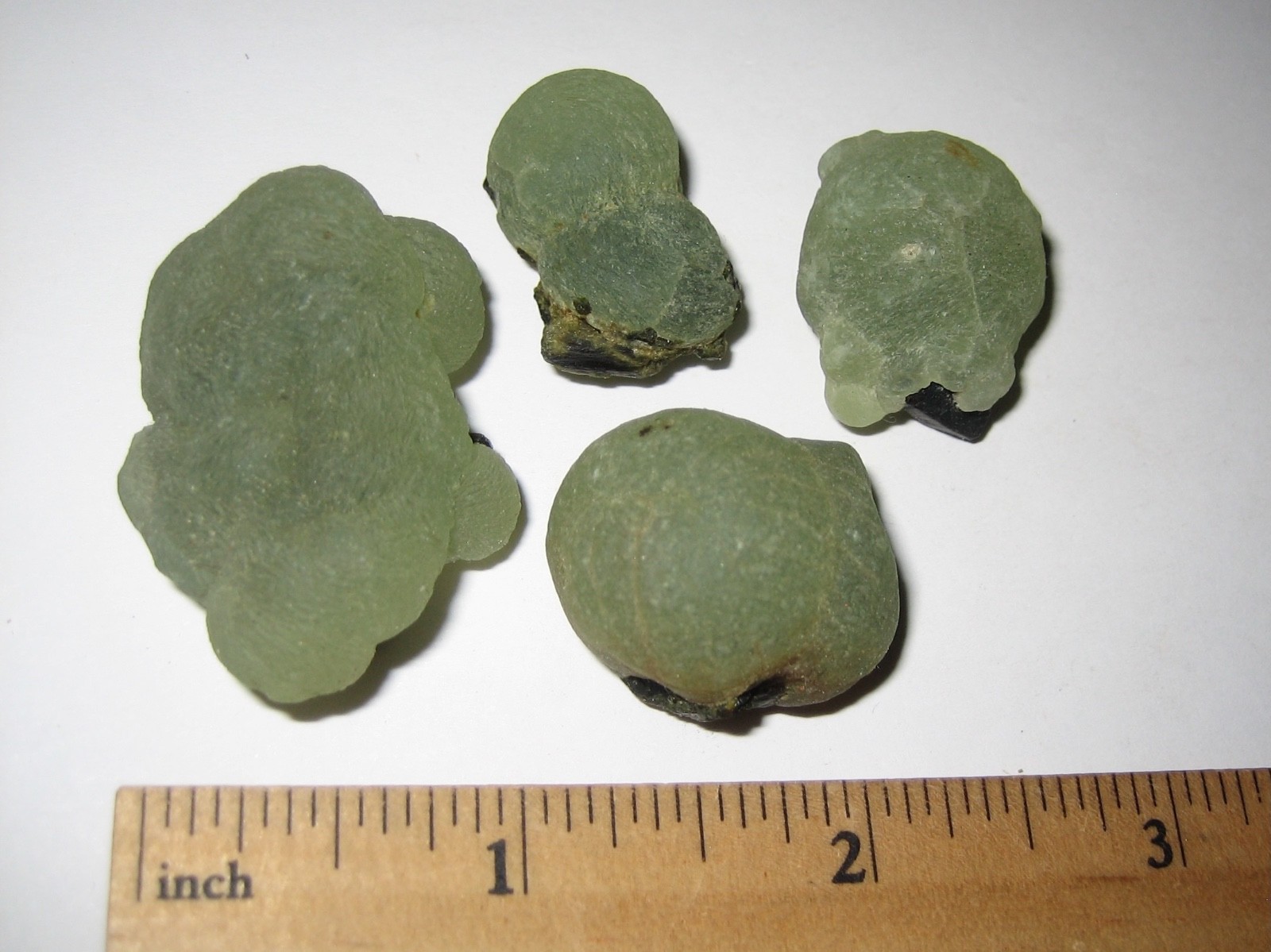 4 NATURAL 1″- 1.5″ PREHNITE & EPIDOTE CRYSTAL MINERAL CLUSTERS MALI 71.9grams *1