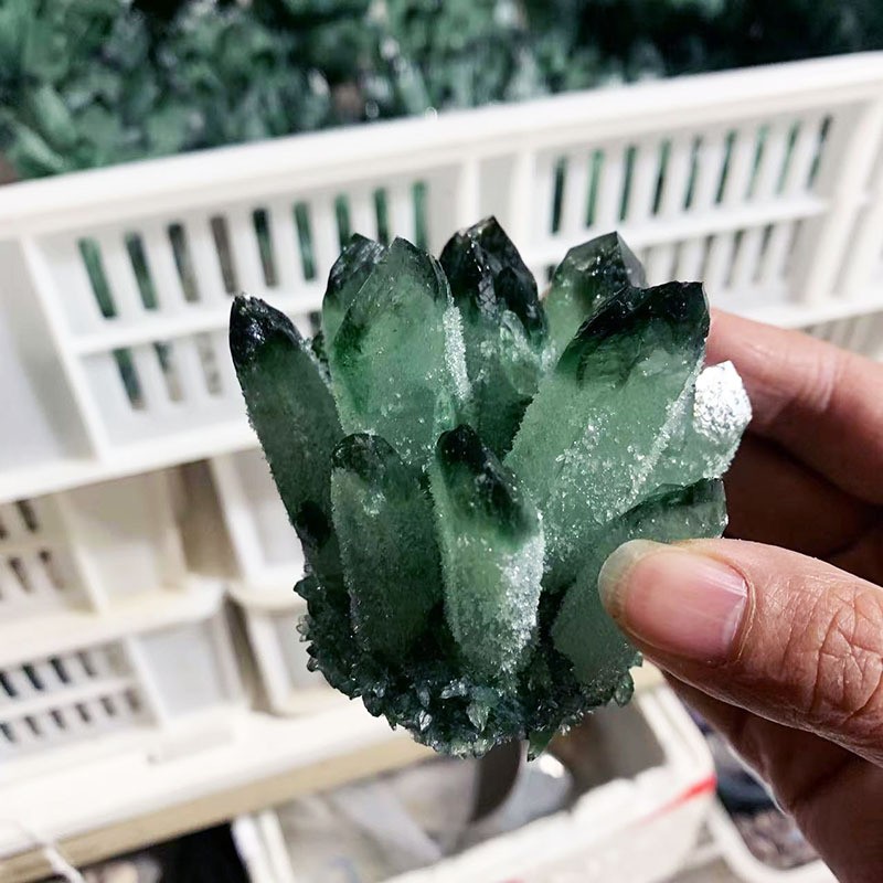 Natural Green Crystal Cluster 200-300g Home Office Decoration Gift Crystal工艺品