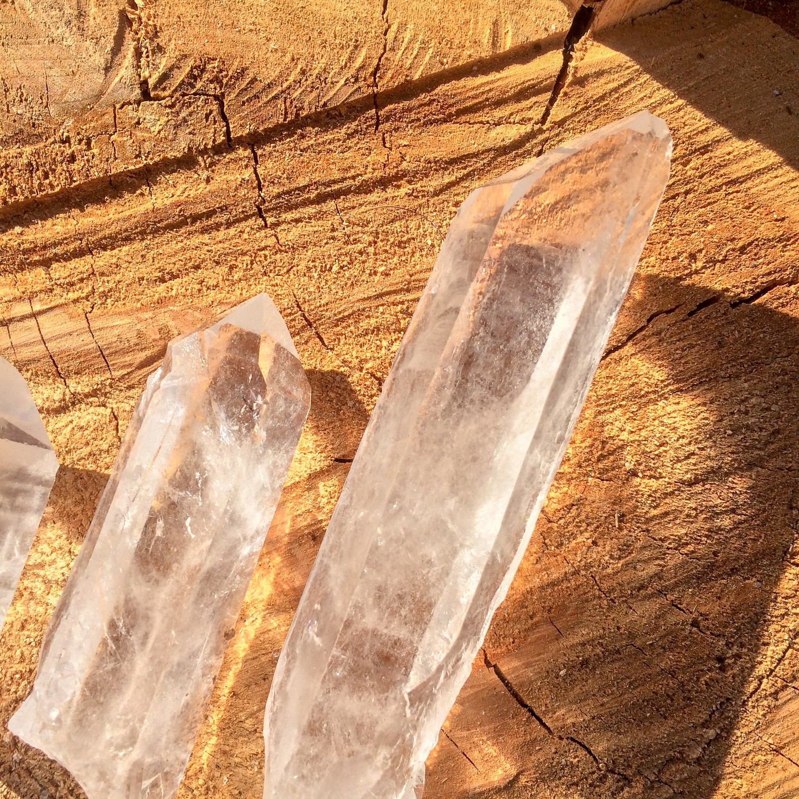 Raw Clear Quartz Point / Protection / Cleansing / Chakra Balance / Energy