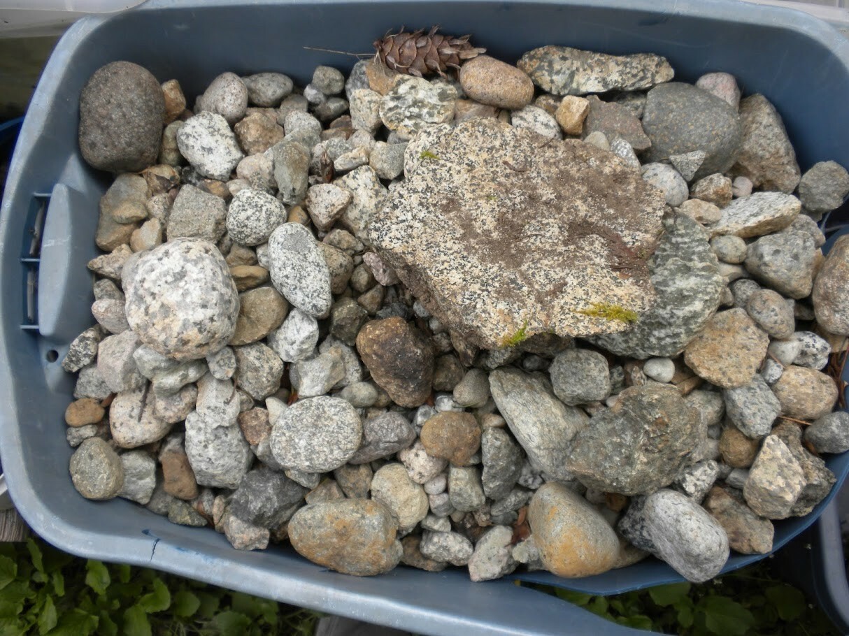 WASHINGTON MIXED ROUGH RIVER AND MOUNTAIN ROCKS FOR CRAFTS, NOT POLISHED!