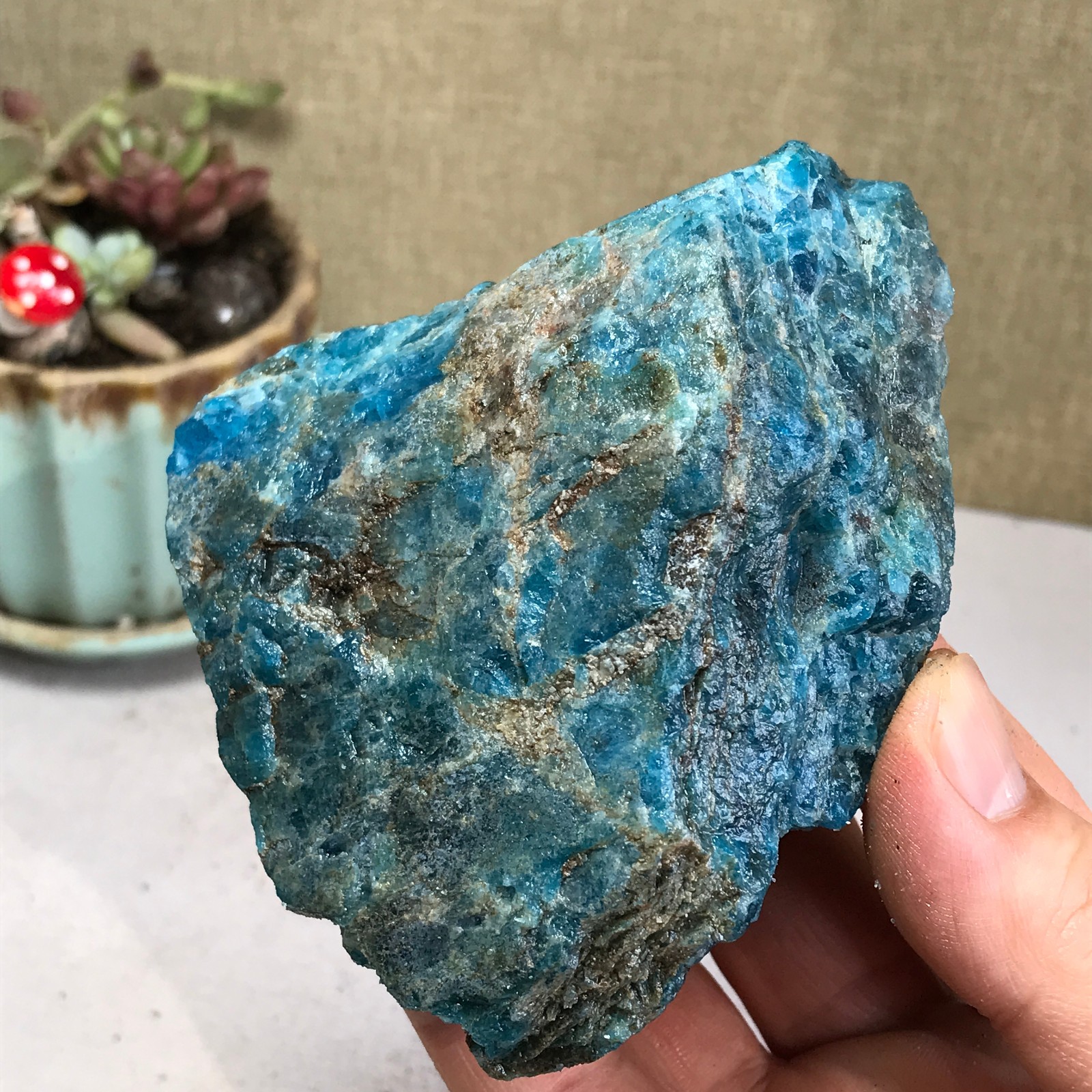 82-77-40mm Top Natural apatite Crystal uncut gemstone Mineral Specimen A4191