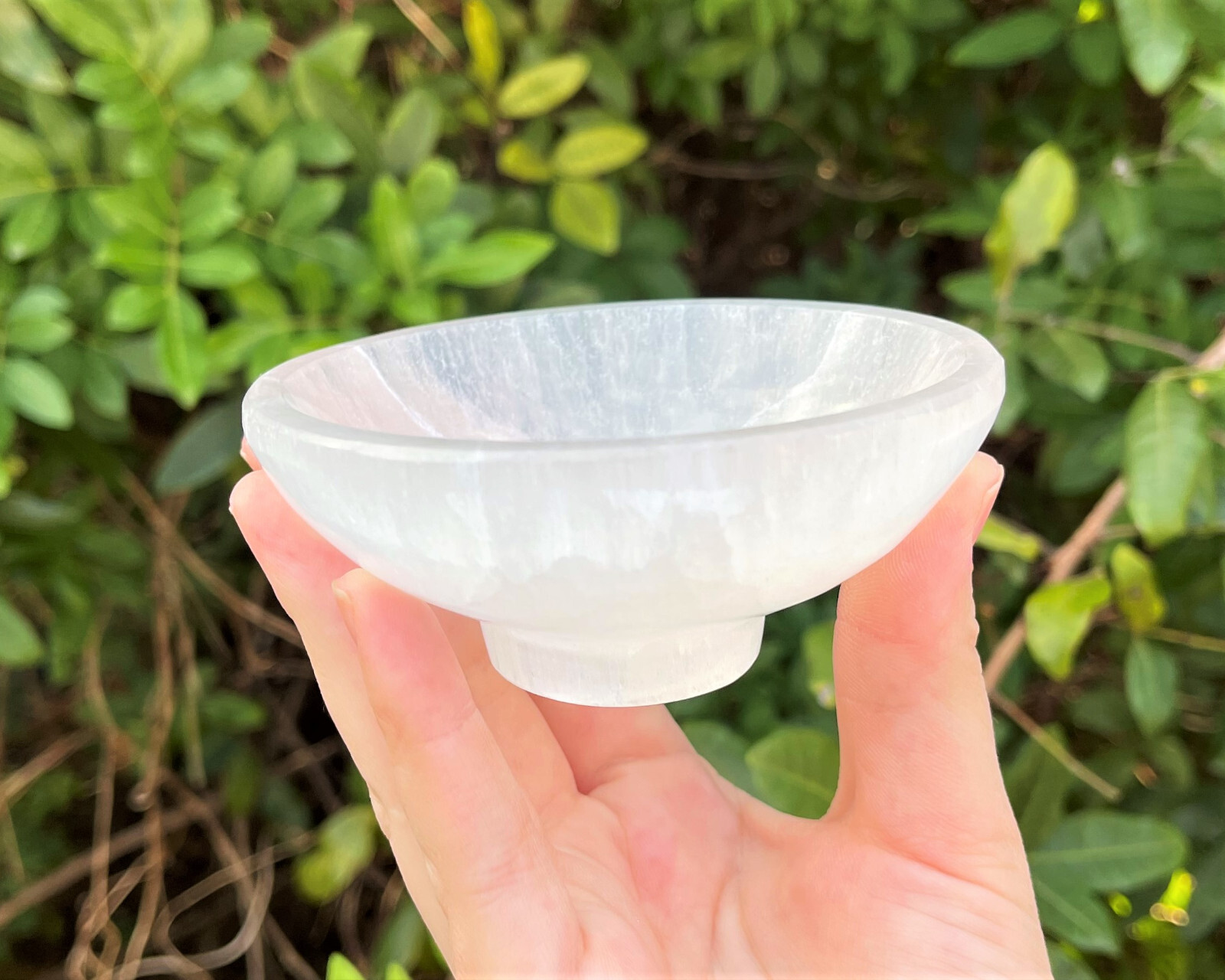 Selenite Crystal Bowls with Pedestal, Large 4″ Charging Bowl (Decor, Altar Bowl)