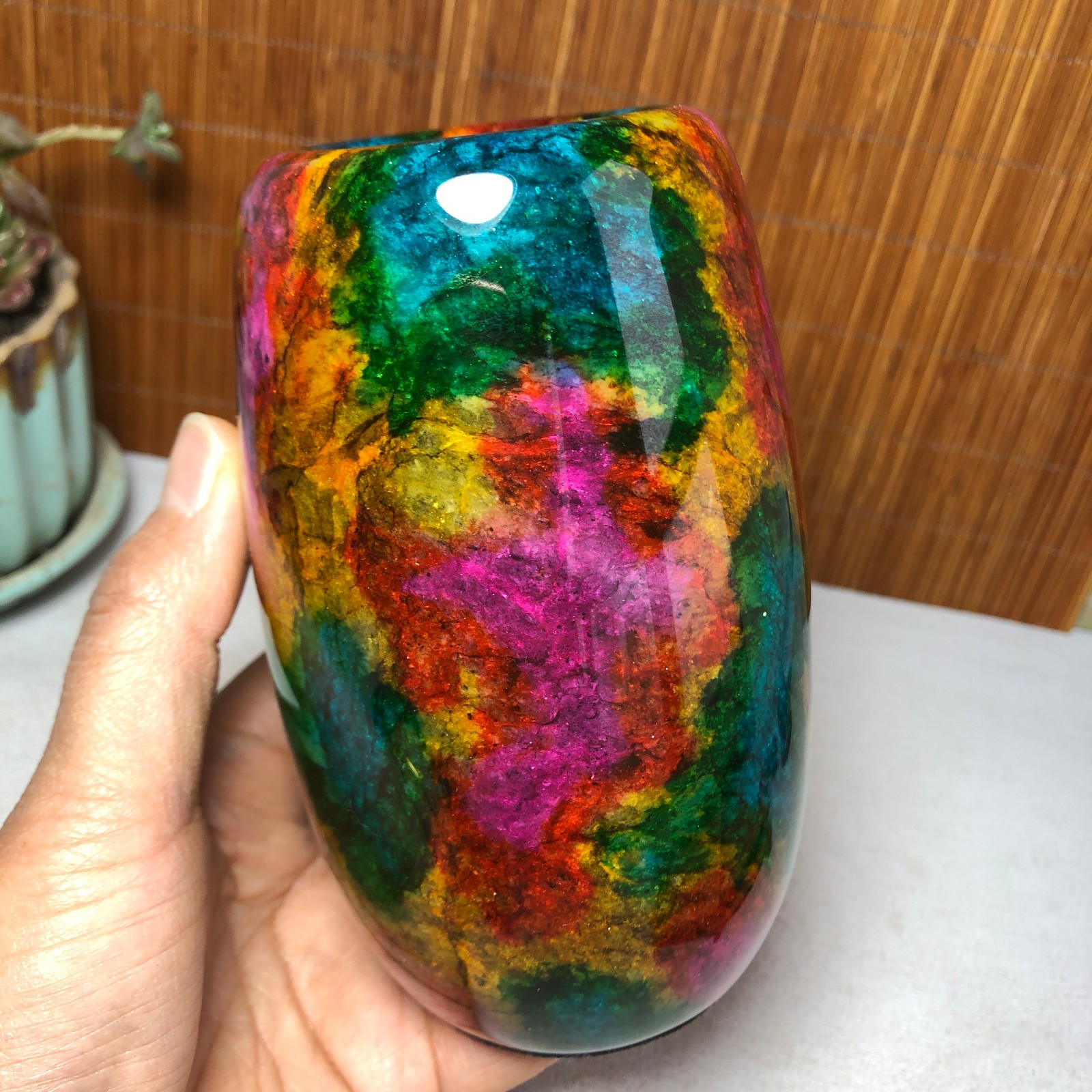 Natural “Seven Colors Jade” vase specimen -Taiwan China 1095g 130-78-78mm A4901