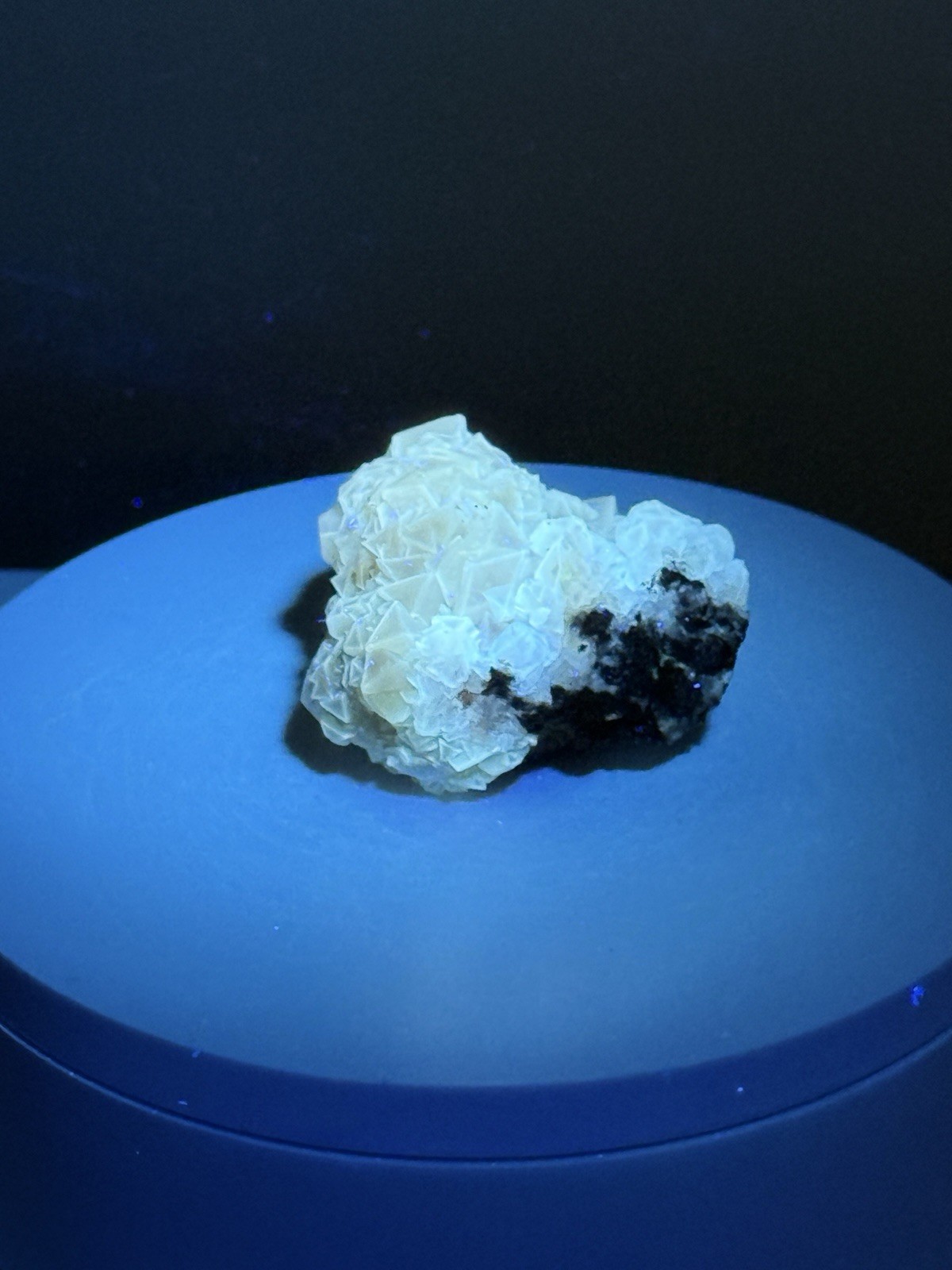 GLOWING Merkaba Calcite Fluorescent & Phosphorescent Mineral Specimen – Mexico