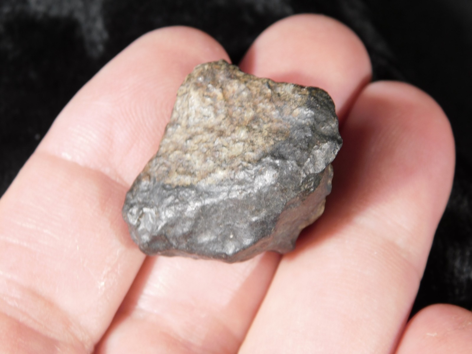 Small Stony METEORITE With Dark Fusion Crust 100% Natural Fell in Libya 16.7gr