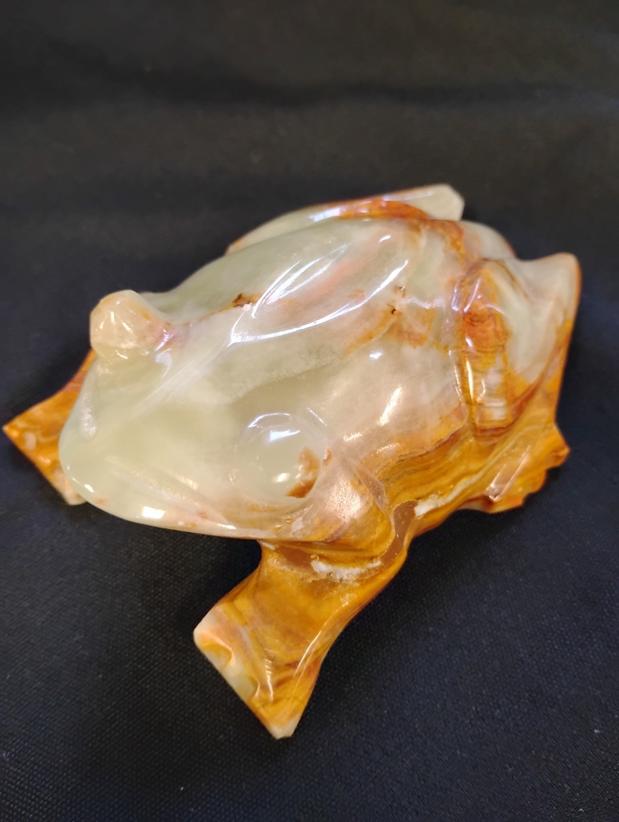Light Greenish White And Orange Brown Onyx Medium Big Frog!